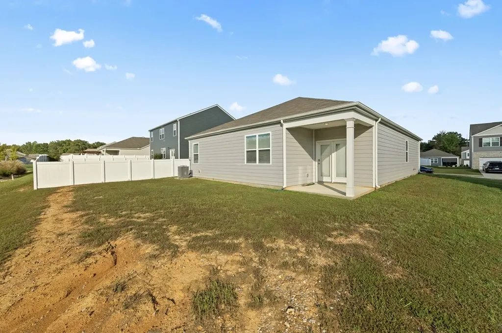 312 Oliver Way Baxter TN 38544