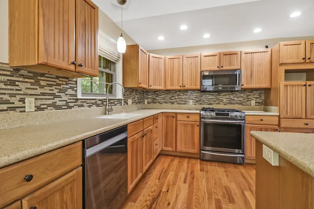 4045 Lone Wolf Circle Crossville TN 38572