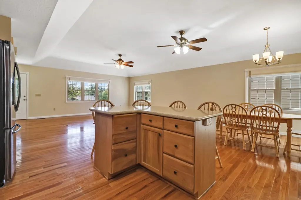 4045 Lone Wolf Circle Crossville TN 38572