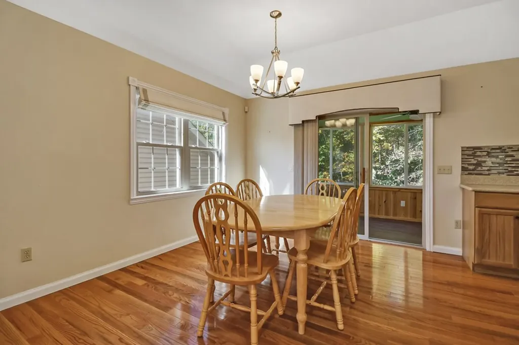 4045 Lone Wolf Circle Crossville TN 38572