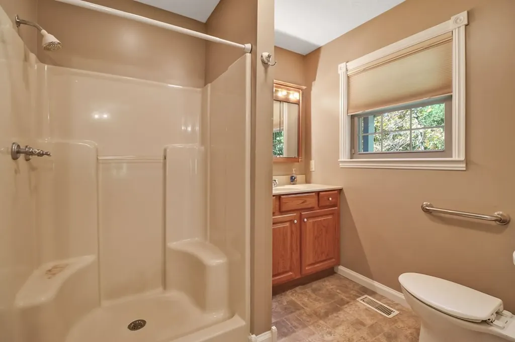 4045 Lone Wolf Circle Crossville TN 38572