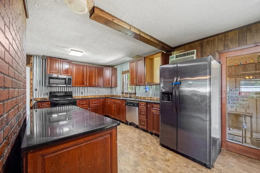 700 Hollow Springs Road Woodbury TN 37190