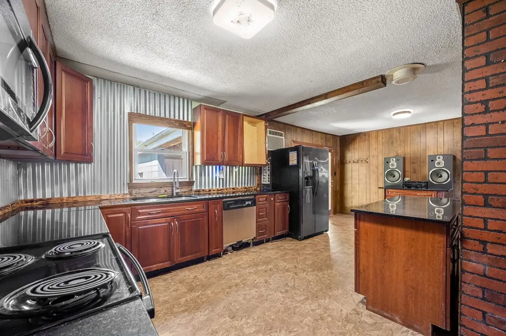 700 Hollow Springs Road Woodbury TN 37190