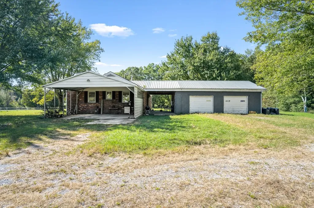 700 Hollow Springs Road Woodbury TN 37190