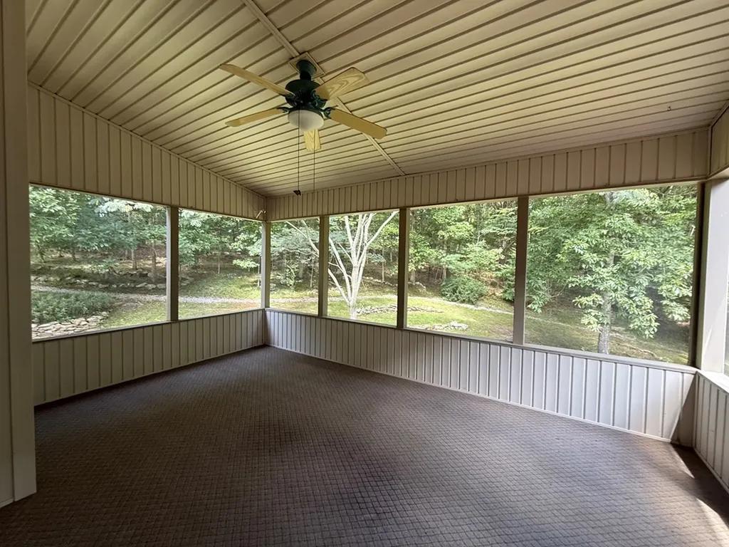 148 Fox Run Road Crossville TN 38571