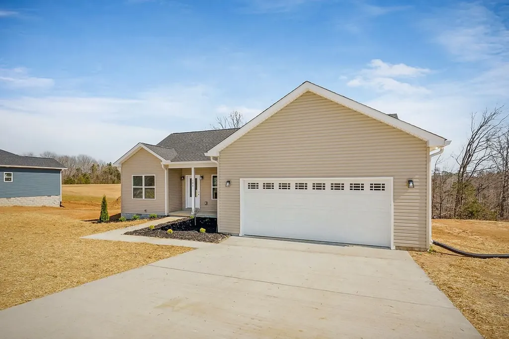 194 Johnson Chapel Road Sparta TN 38583