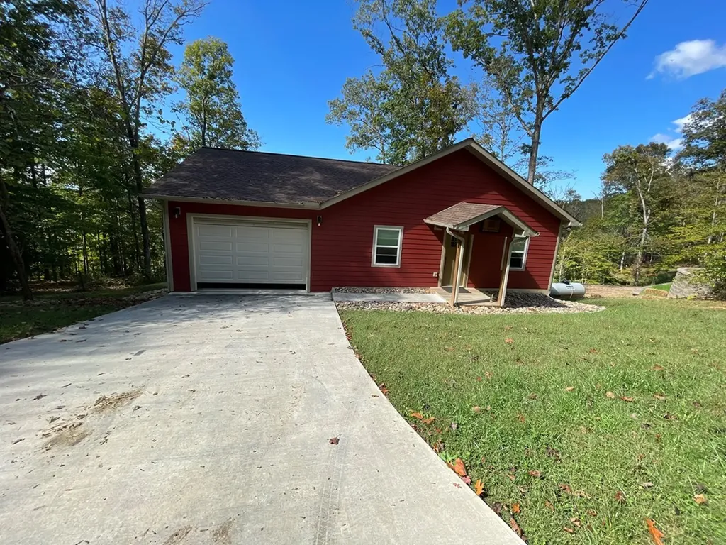 140 Rindler Ridge Byrdstown TN 38549
