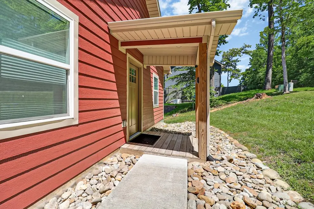 140 Rindler Ridge Byrdstown TN 38549