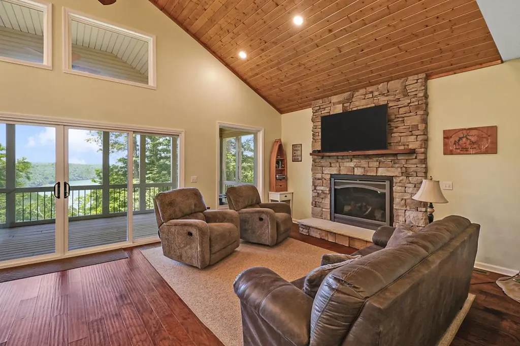 140 Rindler Ridge Byrdstown TN 38549