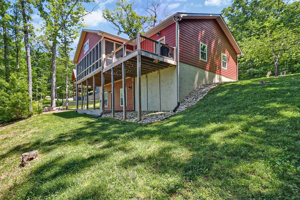 140 Rindler Ridge Byrdstown TN 38549