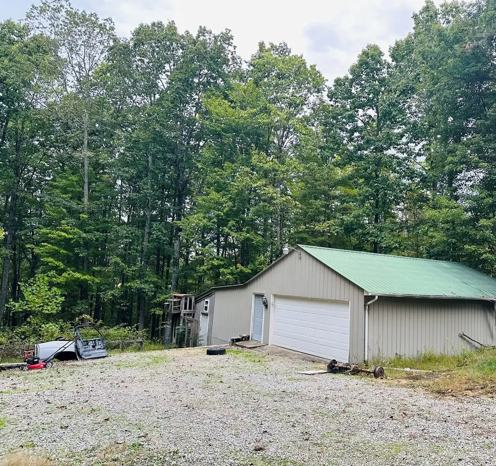 17685 Crossville Highway Monterey TN 38574