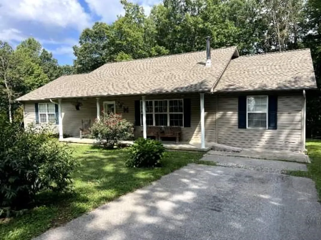 17685 Crossville Highway Monterey TN 38574