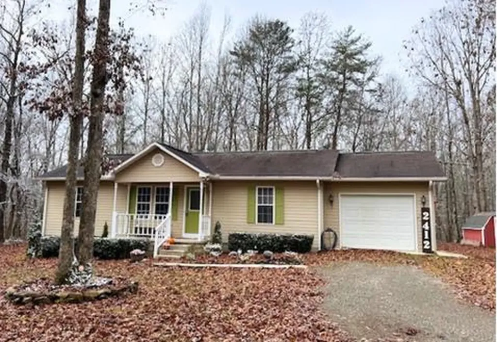 2412 Arrow Trail Monterey TN 38574