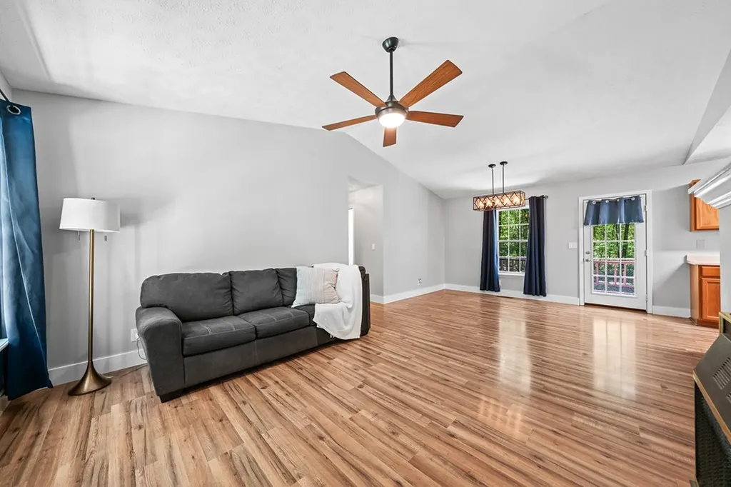 2412 Arrow Trail Monterey TN 38574