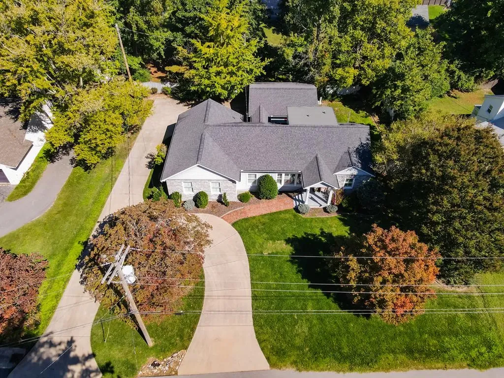 310 E 7th Street Cookeville TN 38501