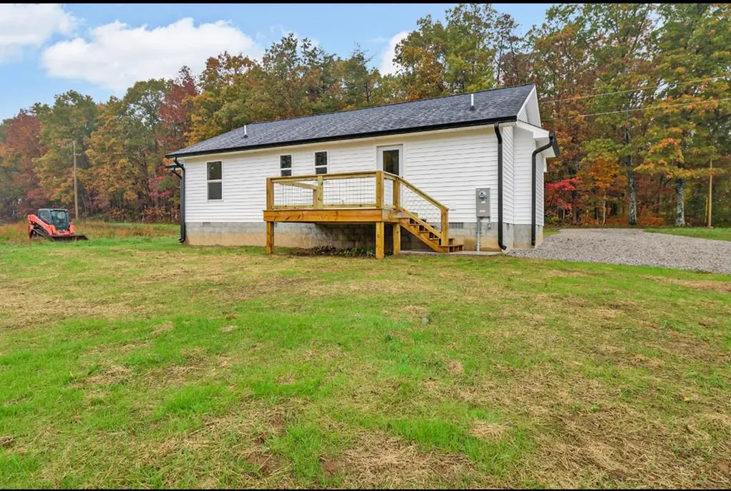 1255 Franklin Loop Clarkrange TN 38553