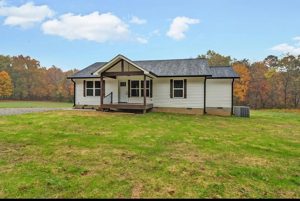 1255 Franklin Loop Clarkrange TN 38553