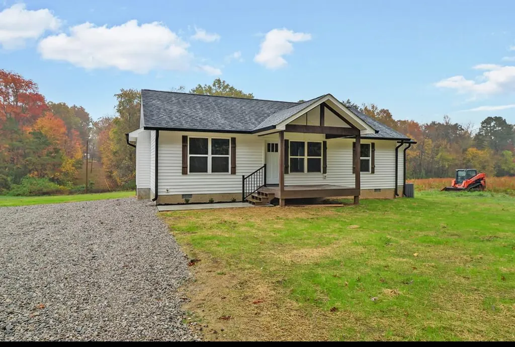 1255 Franklin Loop Clarkrange TN 38553