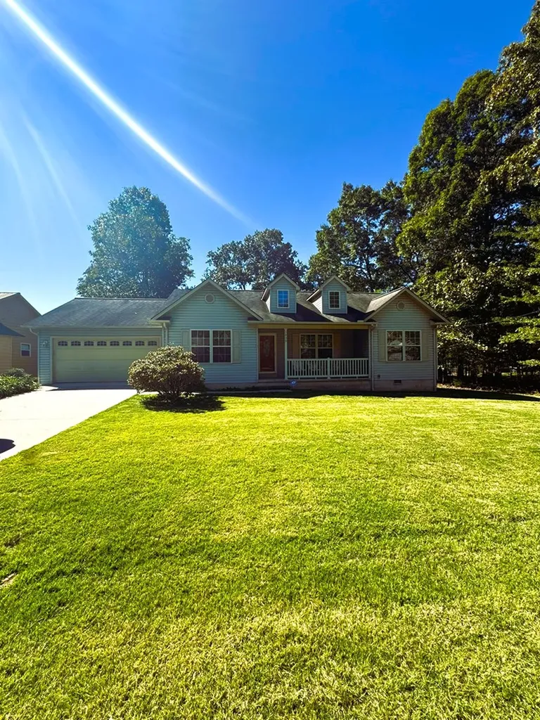 1020 Iroquios Lane Crossville TN 38572