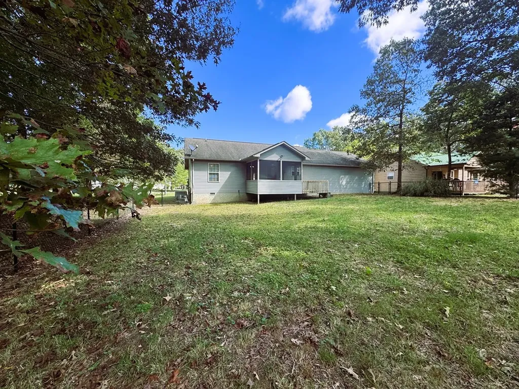 1020 Iroquios Lane Crossville TN 38572