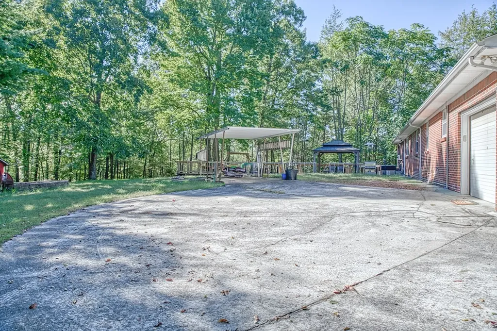 1081 Cynthia Street Cookeville TN 38506