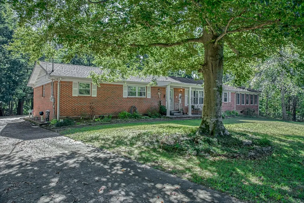 1081 Cynthia Street Cookeville TN 38506