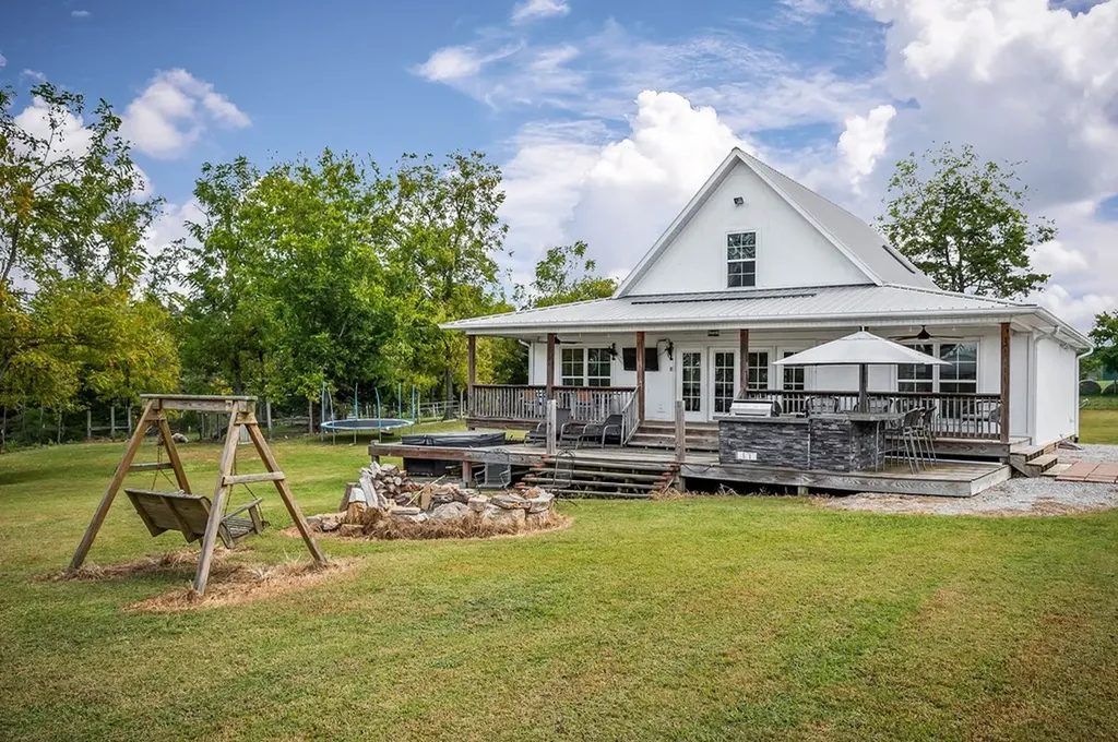 8495 Baxter Road Baxter TN 38544