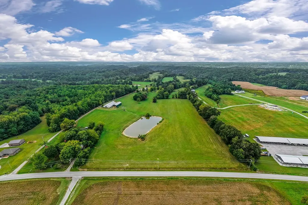 8495 Baxter Road Baxter TN 38544