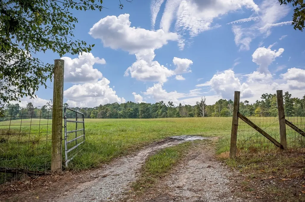 8495 Baxter Road Baxter TN 38544