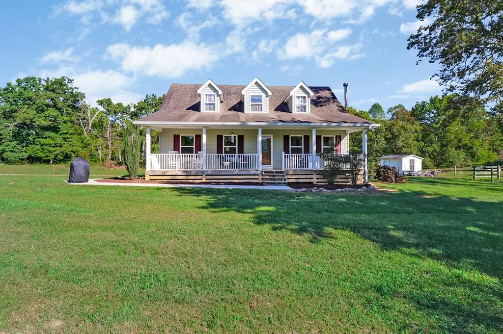 993 Model Farm Road Jamestown TN 38556