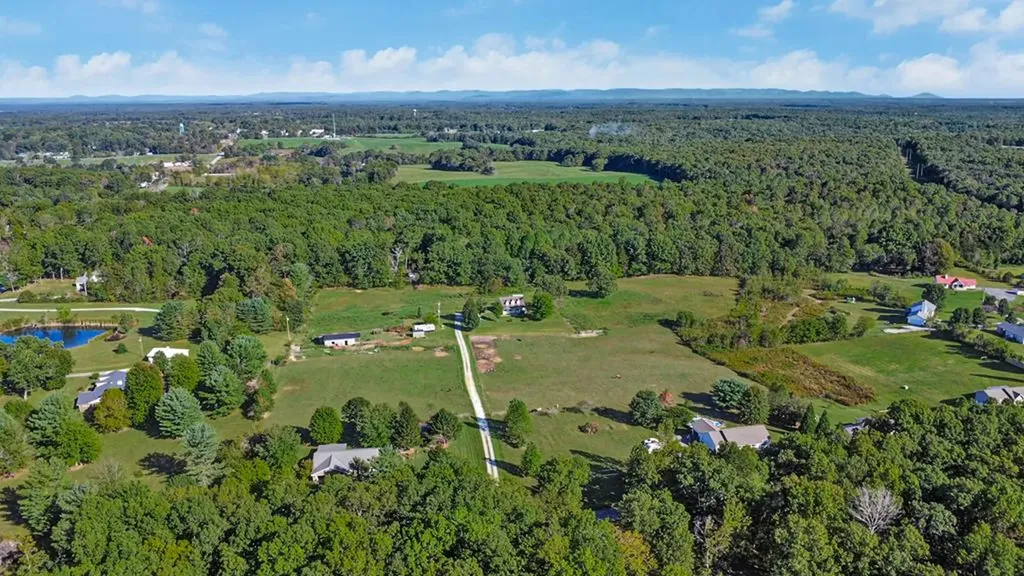 993 Model Farm Road Jamestown TN 38556