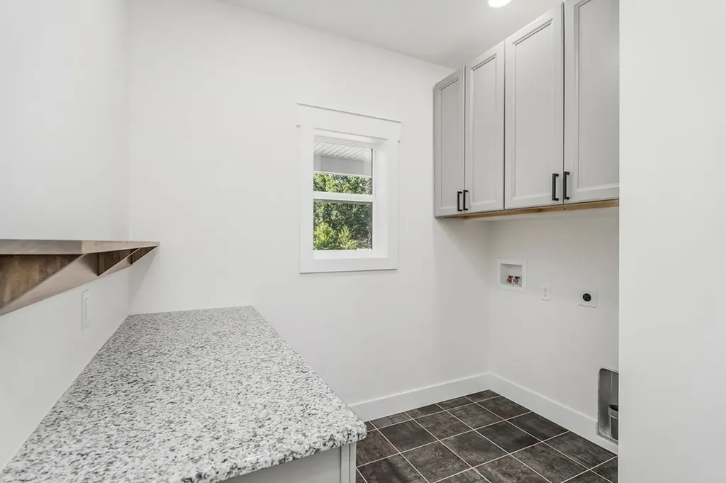 9345 Fox Hill Road Baxter TN 38544