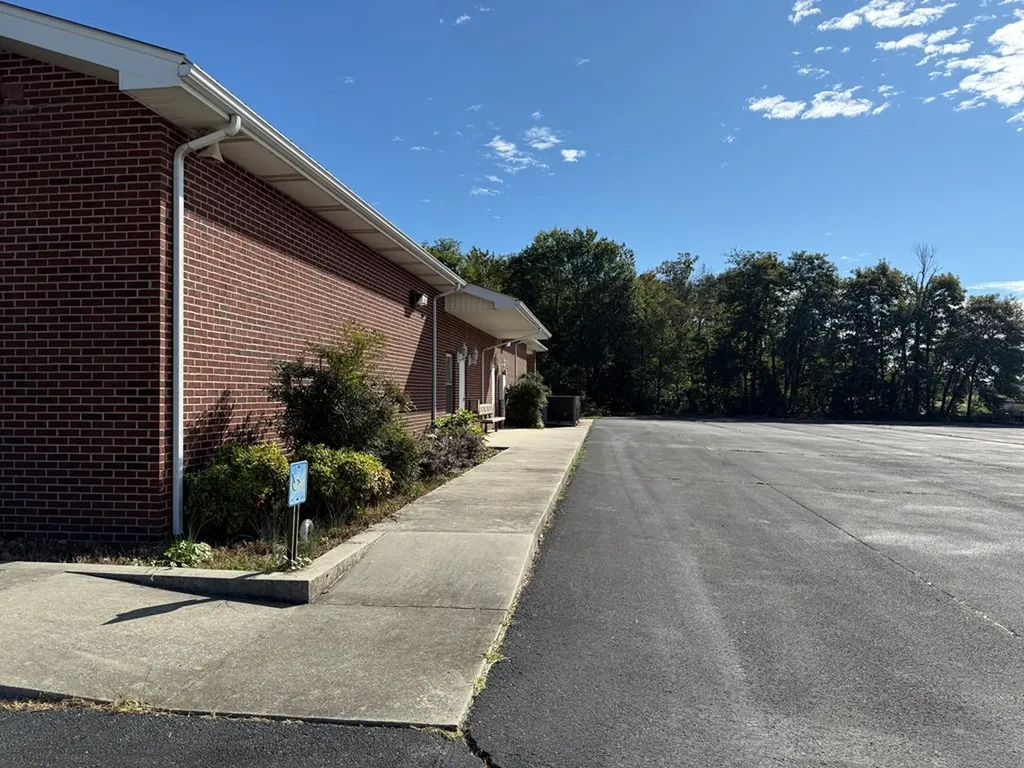 6853 S York Highway Clarkrange TN 38553