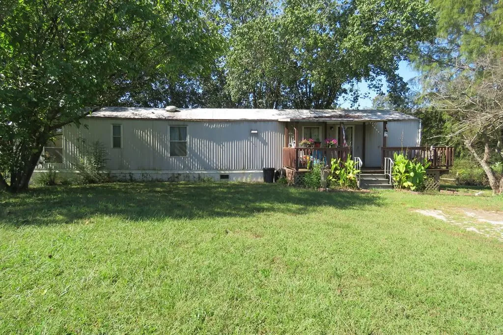 753 John Mccoin Road Sparta TN 38583