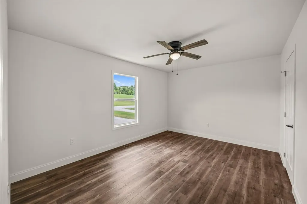 112 Conley Drive Pall Mall TN 38577