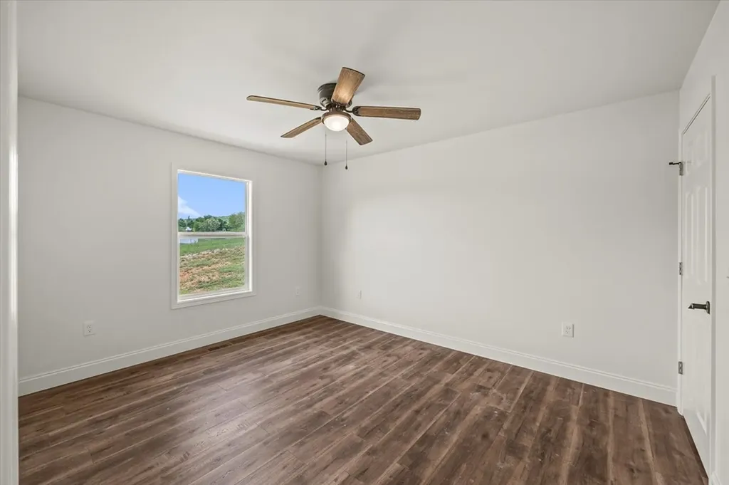 112 Conley Drive Pall Mall TN 38577