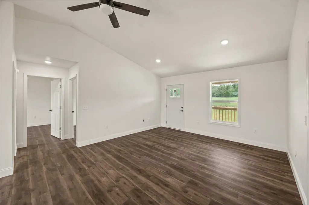 112 Conley Drive Pall Mall TN 38577