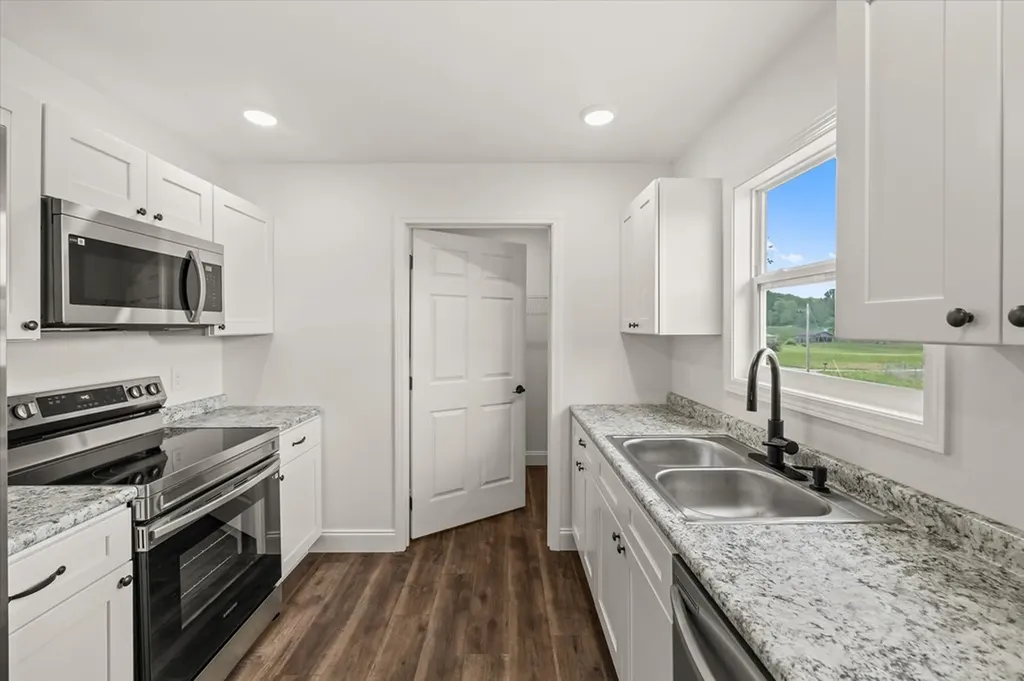 112 Conley Drive Pall Mall TN 38577