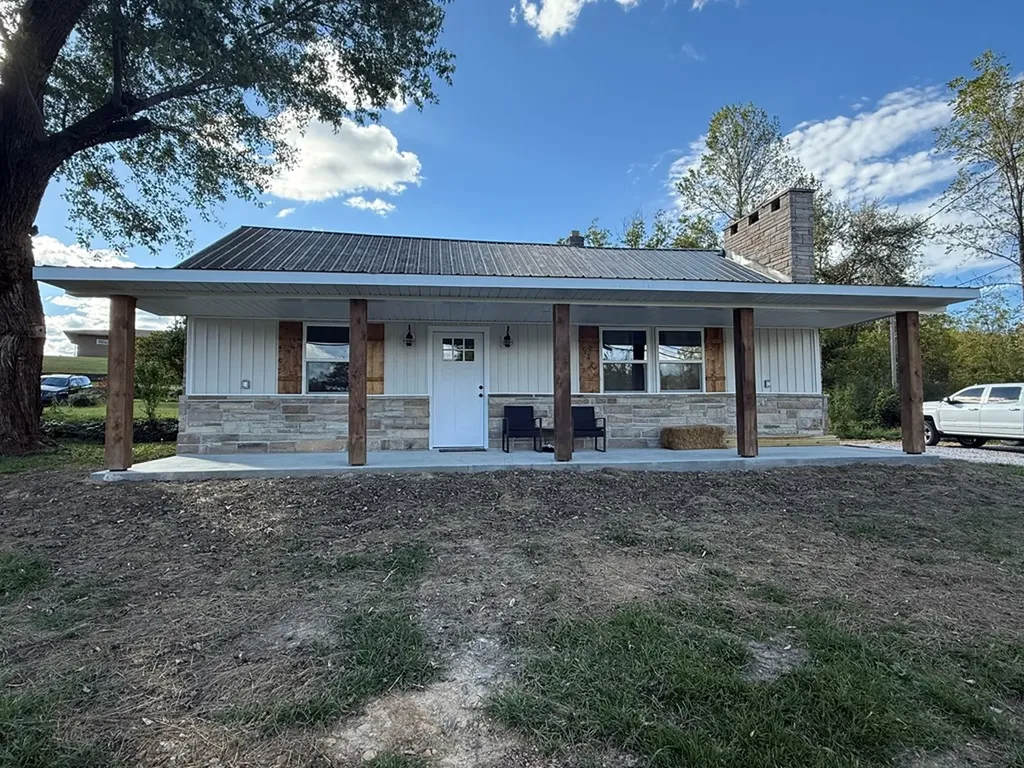 8415 Morgan County Highway Sunbright TN 37872