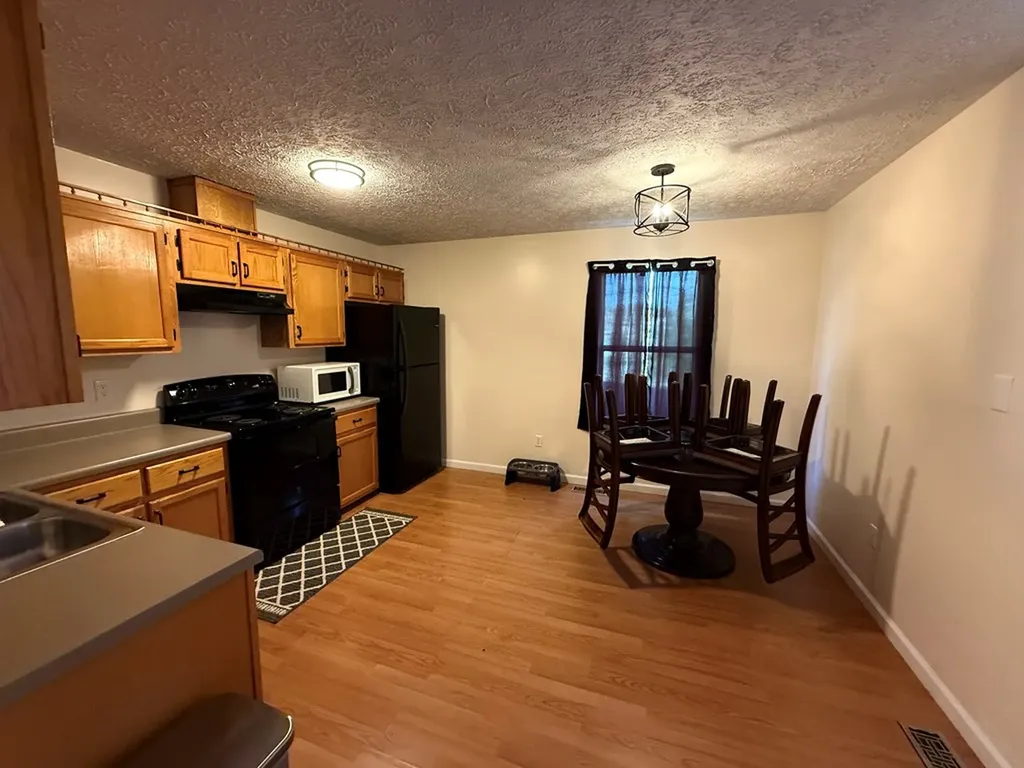 7913 Morgan County Highway Sunbright TN 37872