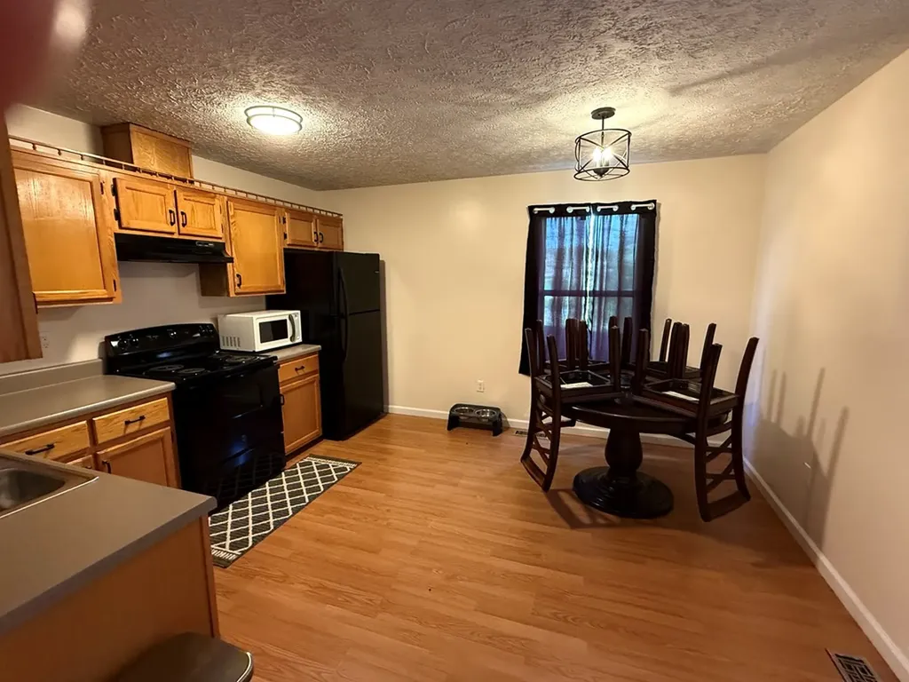 7913 Morgan County Highway Sunbright TN 37872