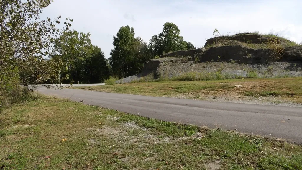 4179 Old Livingston Highway Celina TN 38551