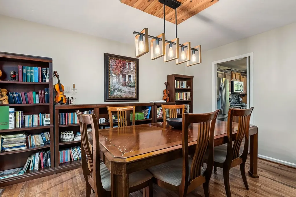 715 West Oak Drive Cookeville TN 38501