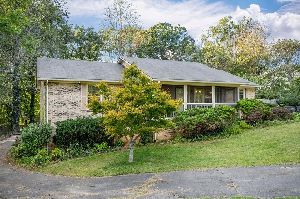 715 West Oak Drive Cookeville TN 38501