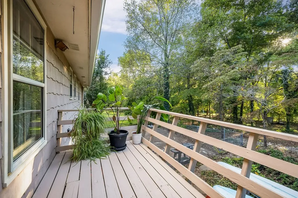 715 West Oak Drive Cookeville TN 38501