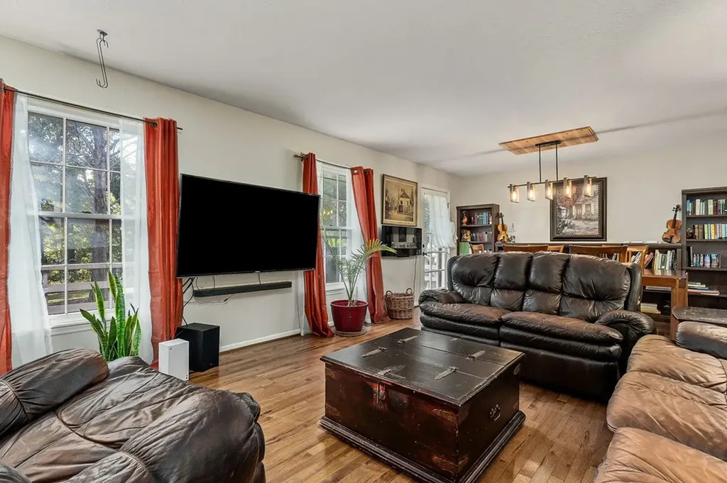 715 West Oak Drive Cookeville TN 38501