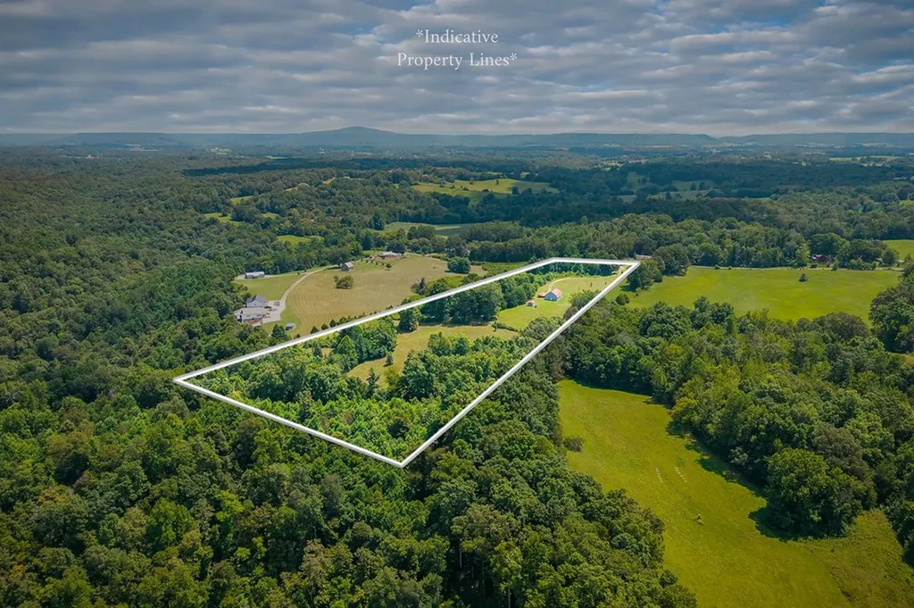 2530 Pollard Road Walling TN 38587