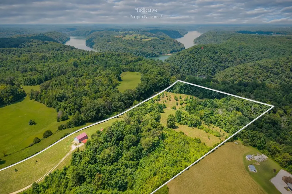 2530 Pollard Road Walling TN 38587