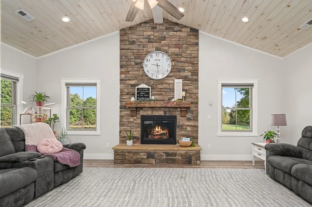 804 Linder Loop Crossville TN 38571