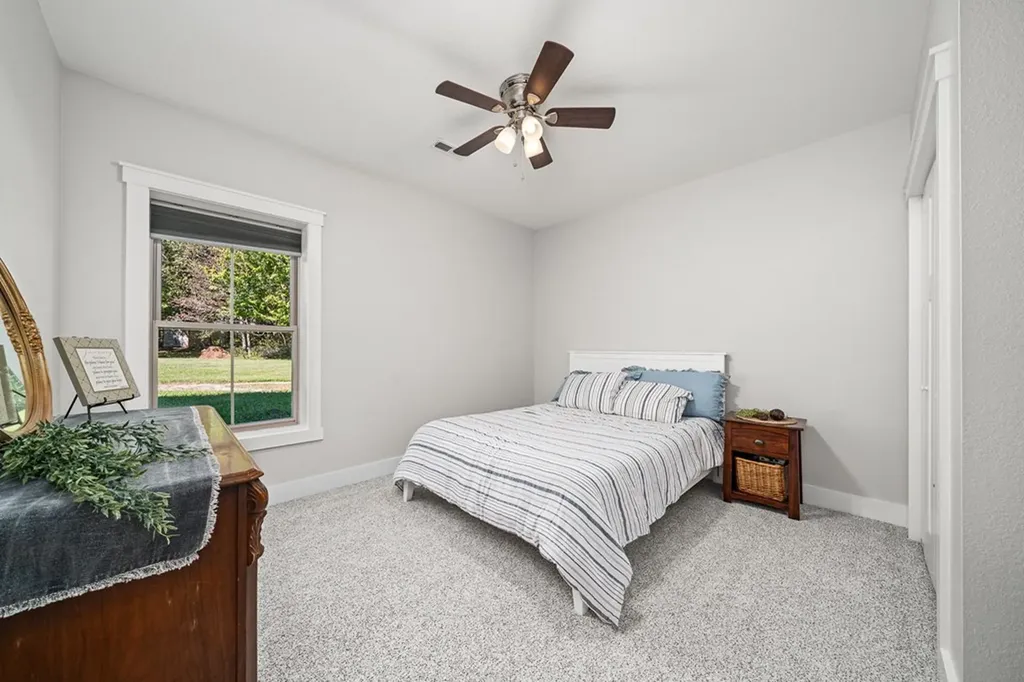 804 Linder Loop Crossville TN 38571